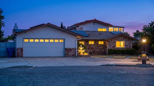 4421 N Woodrow Ave, Fresno, CA, 93726-2808 | Card Image