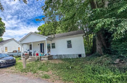 110 Tucker St, Campbellsville, KY, 42718-1042 | Card Image