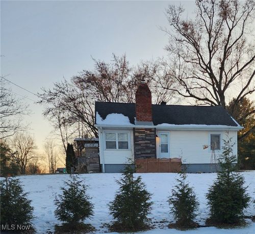 18883 Center St, North Benton, OH, 44449-9604 | Card Image