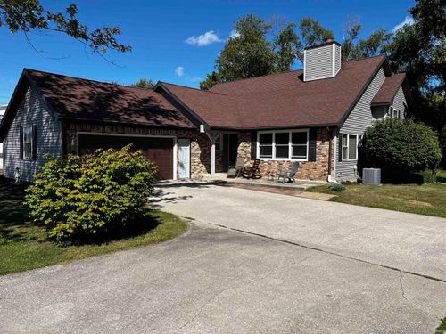 278 W Jefferson St, Upland, IN, 46989-9021 | Card Image