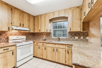 Kitchen | Image 3