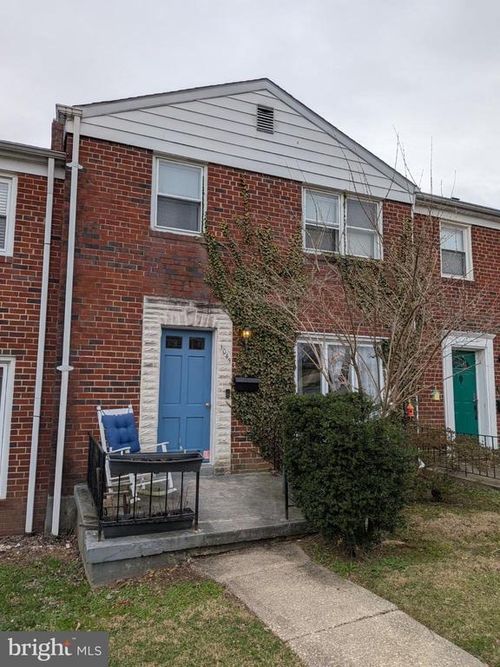 1045 Marlau Dr, BALTIMORE, MD, 21212-3216 | Card Image