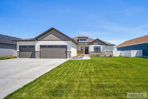 902 Jack Ln, Idaho Falls, ID, 83402-6014 | Card Image