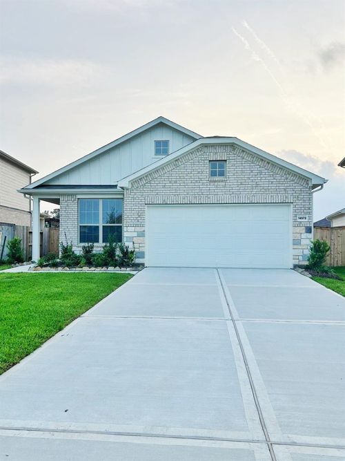14973 Rustic Moon Rd, Conroe, TX, 77302-1533 | Card Image