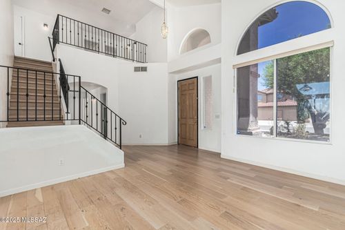 8910 E Autumn Sage St, Tucson, AZ, 85747-8500 | Card Image