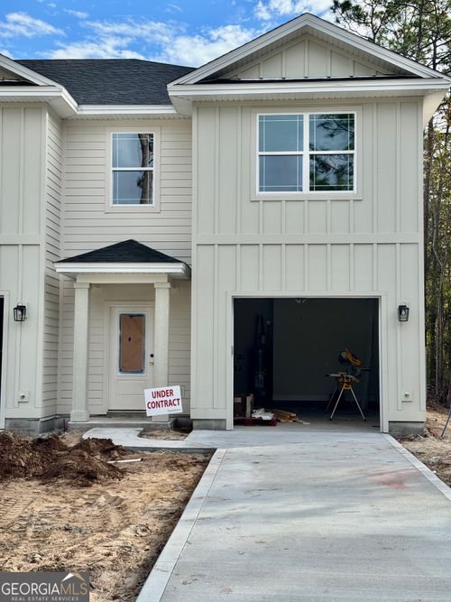 577 S Arizona St, kingsland, GA, 31548-4939 | Card Image