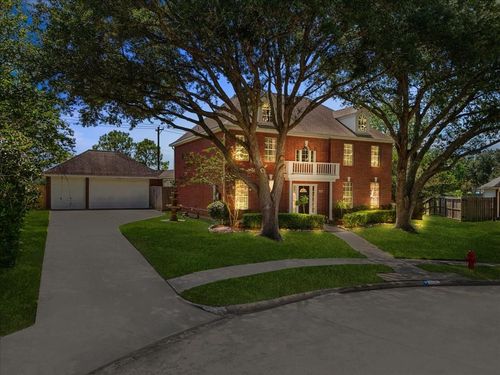 1802 Creekside Dr, Friendswood, TX, 77546-7820 | Card Image