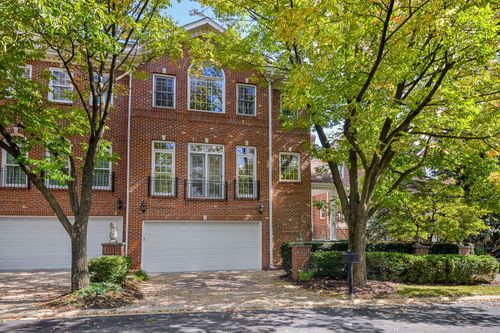 221 Campbell Ct, Geneva, IL, 60134-2076 | Card Image