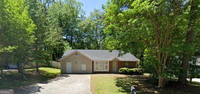 878 Forest Path, House other with 4 bedrooms, 2 bathrooms and null parking in Stone Mountain GA | Image 1