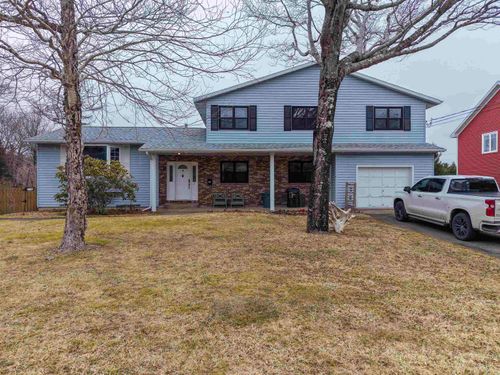 57 Bardmoor Cres, Sydney, NS, B1S3S5 | Card Image