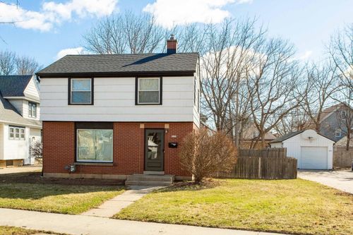 2750 N 61st St, Milwaukee, WI, 53210-2108 | Card Image