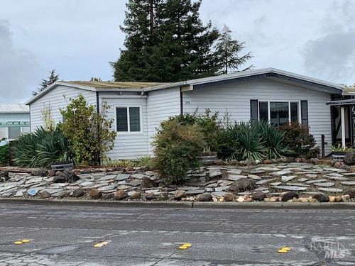 175 Westgate Cir, Santa Rosa, CA, 95401-9026 | Card Image