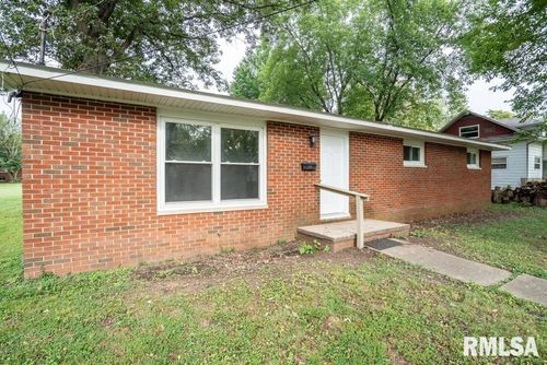 603 S Maple St, West Frankfort, IL, 62896-2529 | Card Image