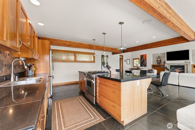 9811 Glacis Dr Ne, House other with 2 bedrooms, 3 bathrooms and 2 parking in Olympia WA | Image 10