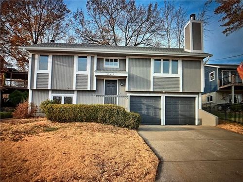 848 Nw South Shore Dr, Lake Waukomis, MO, 64151-1446 | Card Image