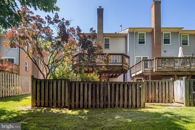 7710 Asterella Ct, Townhouse with 3 bedrooms, 4 bathrooms and null parking in SPRINGFIELD VA | Image 37