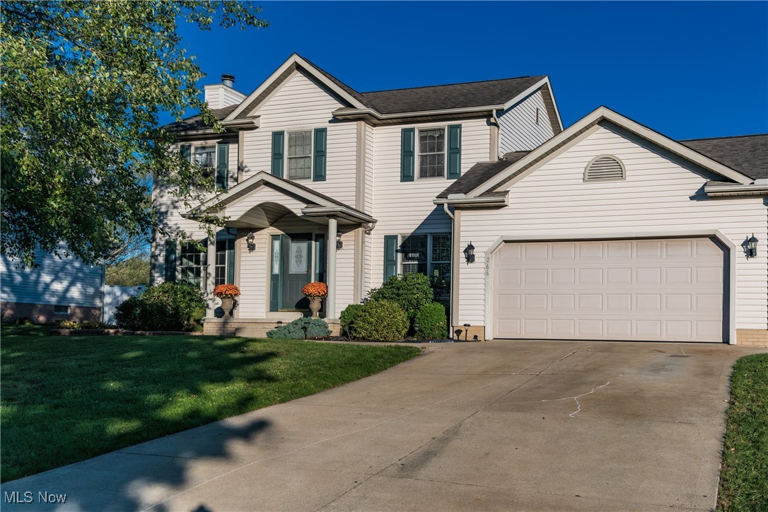 Adelaide Ave, Hartville, OH 44632