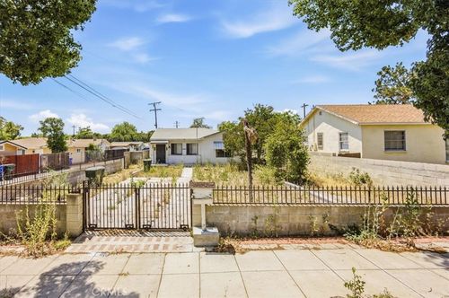 249 N 10th, Upland, CA, 91786 | Card Image