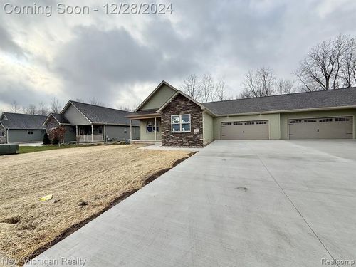 11439 Windmill Pointe, Vienna Twp, MI, 48420 | Card Image