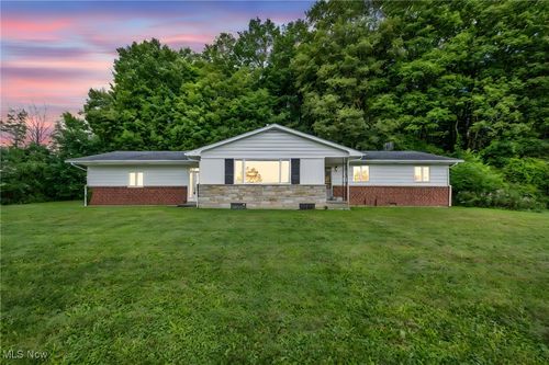 14040 Hale Rd, Burton, OH, 44021-9526 | Card Image