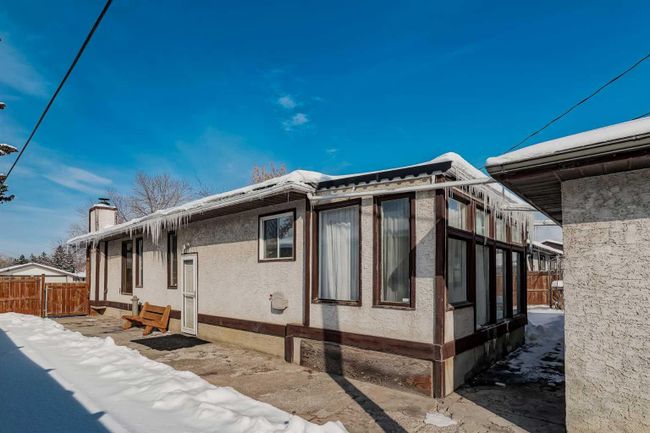 1968 Cottonwood Crescent Se, Home with 4 bedrooms, 2 bathrooms and 4 parking in Calgary AB | Image 43