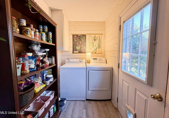 Laundry | Image 15