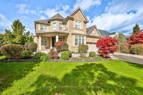 597 Hancock Way, Mississauga, ON, L5H4L6 | Card Image