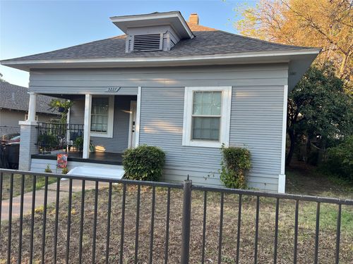 3227 Avenue I, Fort Worth, TX, 76105-3124 | Card Image