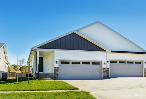 725 Linden St, Carlisle, IA, 50047-8791 | Card Image