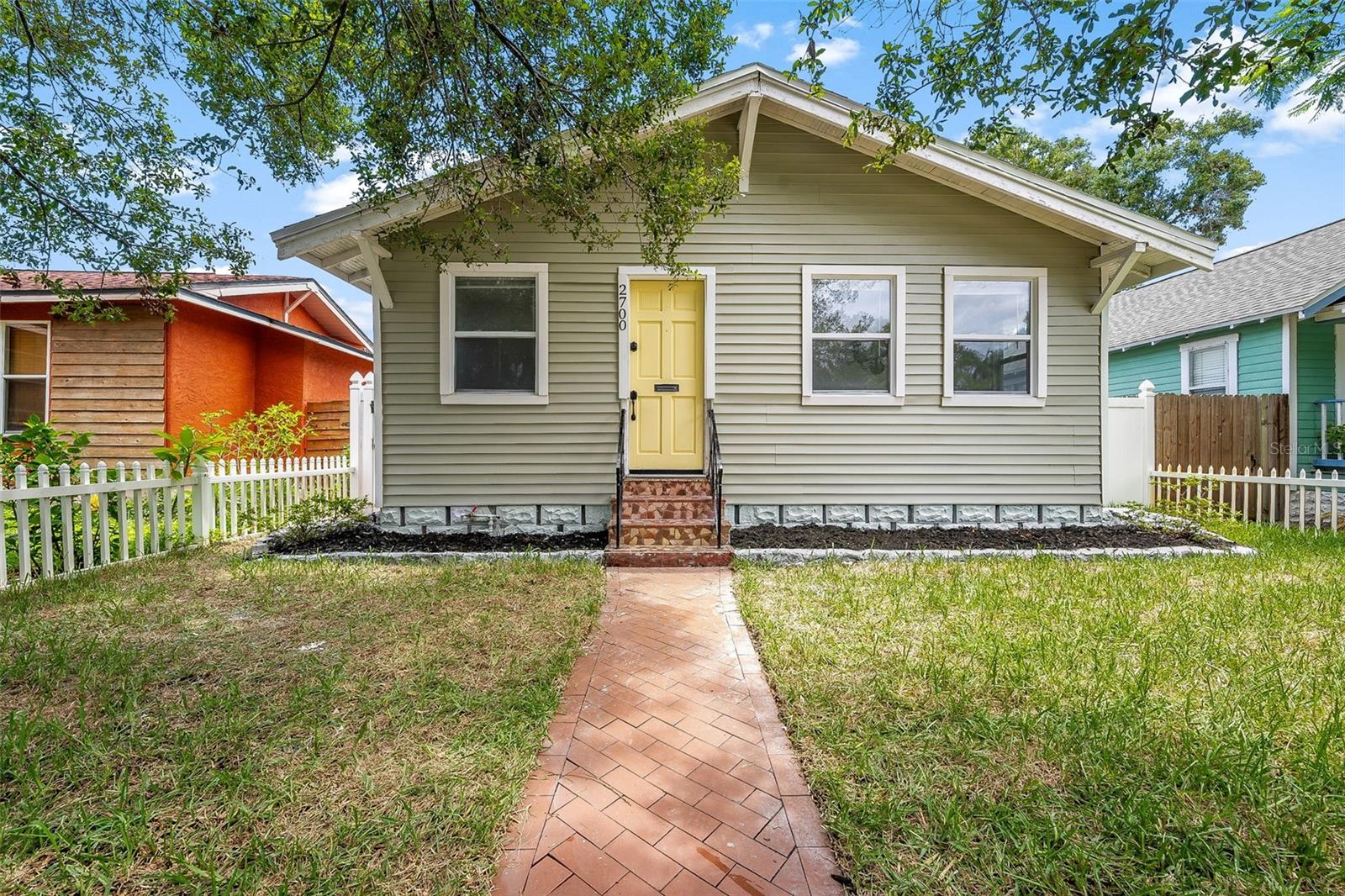 14th Ave, Saint Petersburg, FL 33713