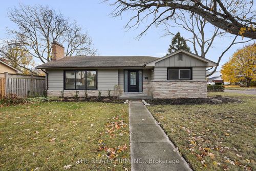 615 Santa Monica Rd, London, ON, N6H3W2 | Card Image