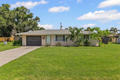 80 Loyola Rd, Venice, FL, 34293-6521 | Card Image