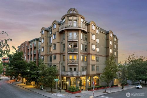 unit-304-133 Queen Anne Ave N, Seattle, WA, 98109-4980 | Card Image