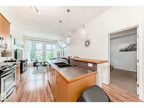 303-10531 117 St Nw, Edmonton, AB, T5H0A8 | Card Image