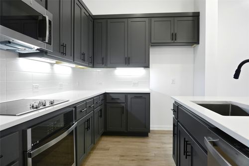 631 Redwood Way, Mansfield, TX, 76063-6976 | Card Image