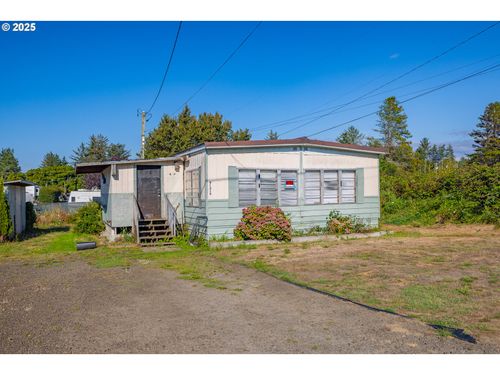 91319 Grinnell Ln, Coos Bay, OR, 97420-8726 | Card Image