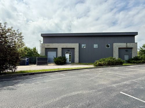 1499 W Bloomfield Rd, Bloomington, IN, 47403-2010 | Card Image