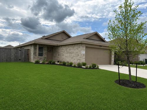 1520 Las Cuevas Dr, Conroe, TX, 77301-3399 | Card Image