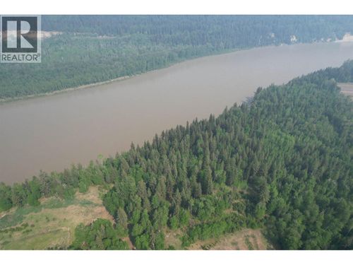 1531 W Fraser Rd, Quesnel, BC, V2J6J2 | Card Image