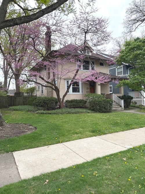 925 Greenleaf Ave, Wilmette, IL, 60091-2756 | Card Image