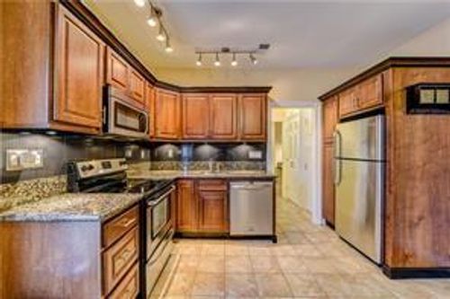 apt-206-2210 Pearl St, Austin, TX, 78705-5030 | Card Image