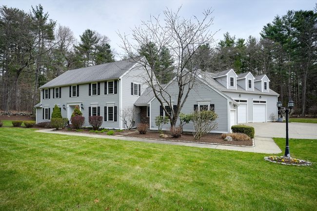391 Concord Rd, House other with 4 bedrooms, 4 bathrooms and 6 parking in Marlborough MA | Image 6