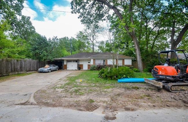 1534 Caywood Ln, House other with 4 bedrooms, 2 bathrooms and null parking in Houston TX | Image 5