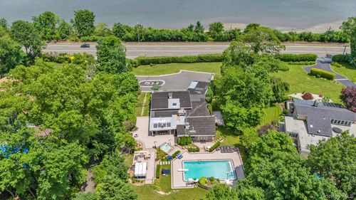 337 E Shore Rd, Great Neck, NY, 11023-1707 | Card Image