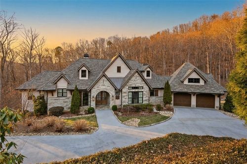 501 Mountain Summit Rd, Travelers Rest, SC, 29690-3901 | Card Image