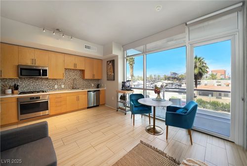 215-353 E Bonneville Ave, Las Vegas, NV, 89101-6622 | Card Image