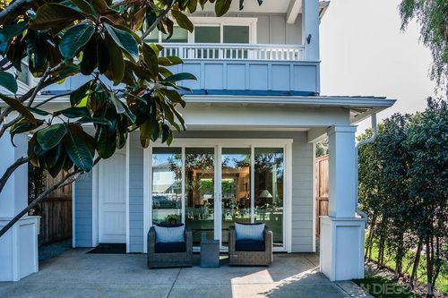 375 C Ave, Coronado, CA, 92118-1405 | Card Image