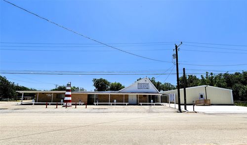 2202 Center Avenue, Brownwood, TX, 76801 | Card Image