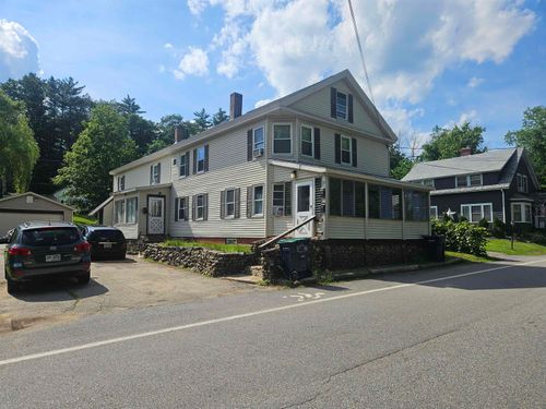 22 Cedar St, Tilton, NH, 03276-5572 | Card Image