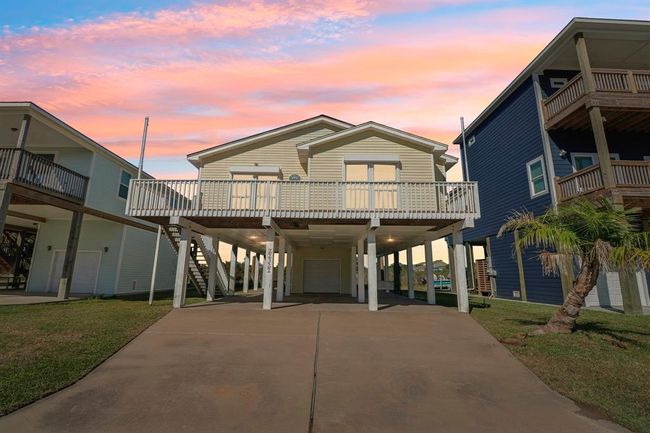 22322 Vista Del Mar, House other with 3 bedrooms, 2 bathrooms and 1 parking in Galveston TX | Image 29